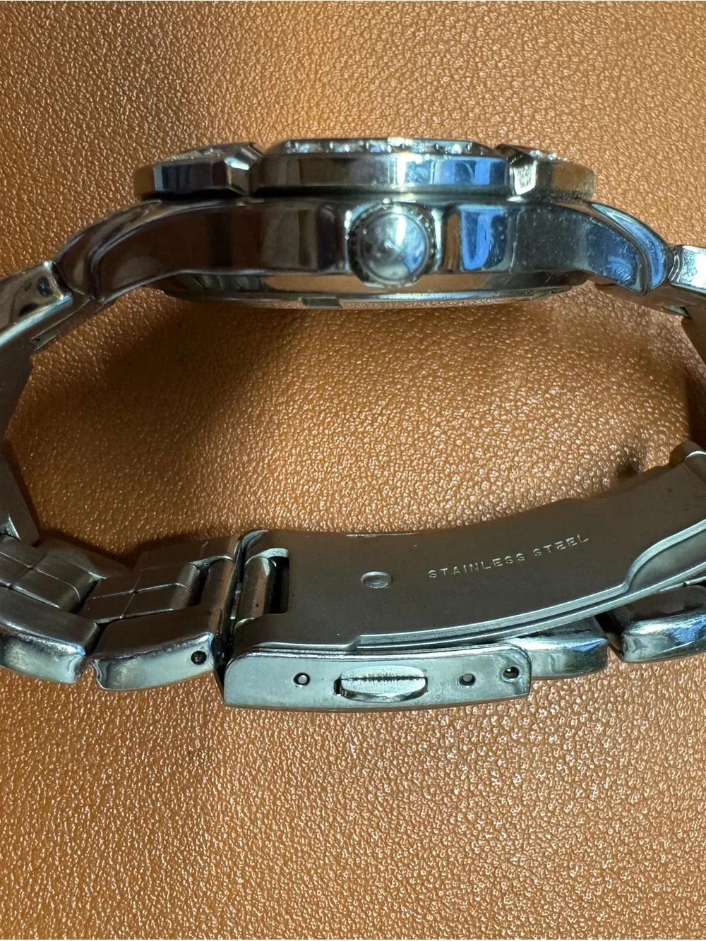 GUESS G75511M Silver Crystal Bezel Watch Date Stainless Steel Needs Battery